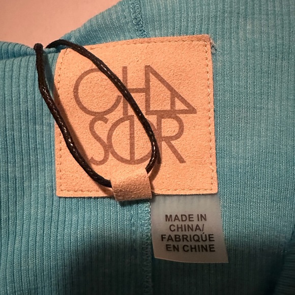 NEW NWT Blue Tank Top Low-Cut Chaser Brand Size Large - Picture 6 of 8